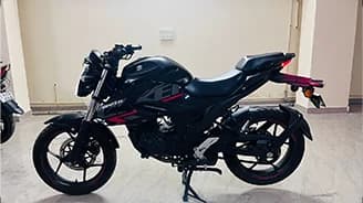 Gixxer shop 220 price